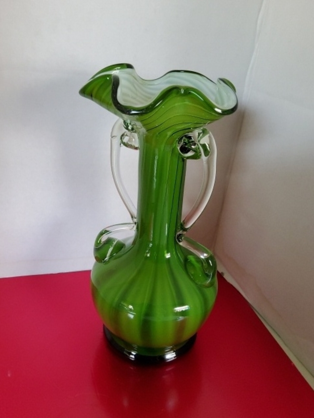 Brinns Pittsburgh Import Green/white Vase